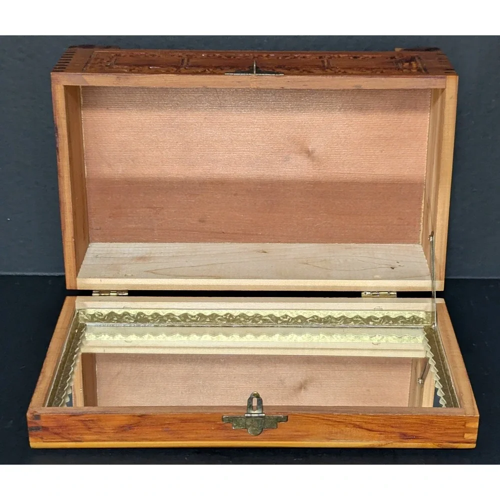 Vintage Hand Carved Cedar Wood Jewelry Keepsake Box Cottage Landscape 11